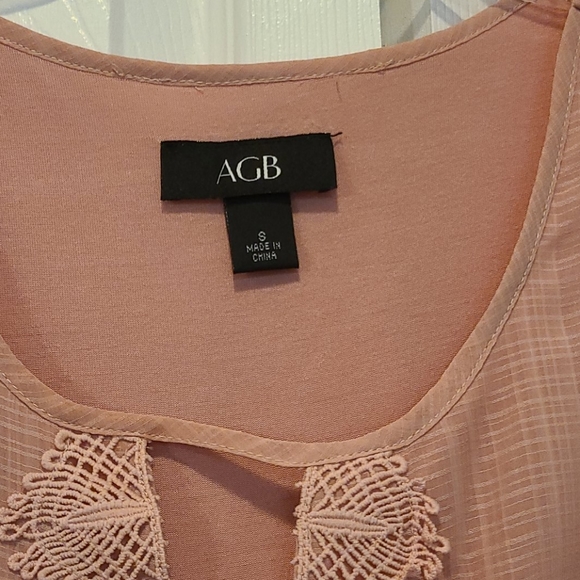 Flowy, soft blouse - Picture 2 of 3